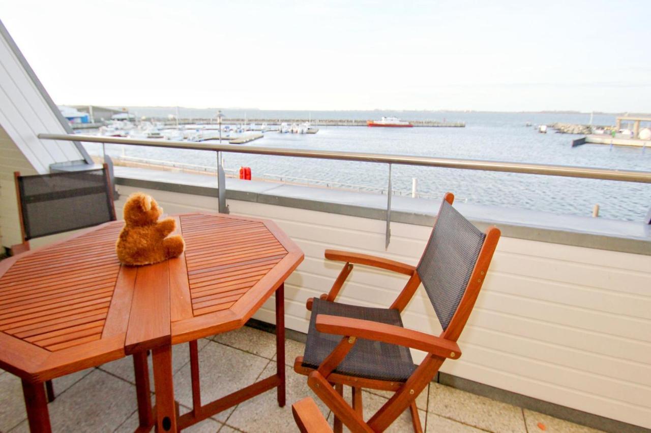 Hafenhäuser Wiek FeWo 13 Balkon, Meerblick Wiek auf Rügen Exterior foto